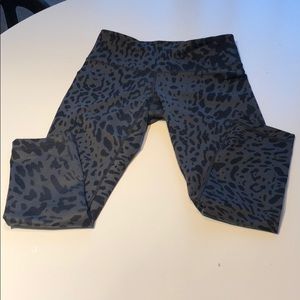 Adorable Lululemon animal print crops!